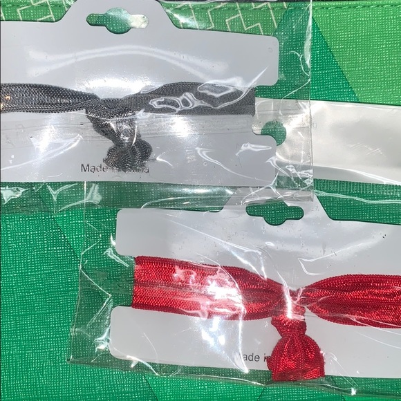 Hair Accessory - Picture 3 of 3